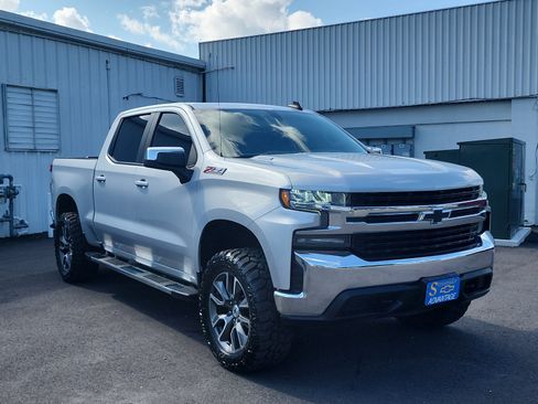 Used 2021 Chevrolet Silverado 1500 LT AWD/4WD image 7