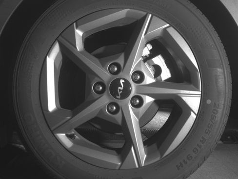 Used 2025 Kia K4 LXS image 14