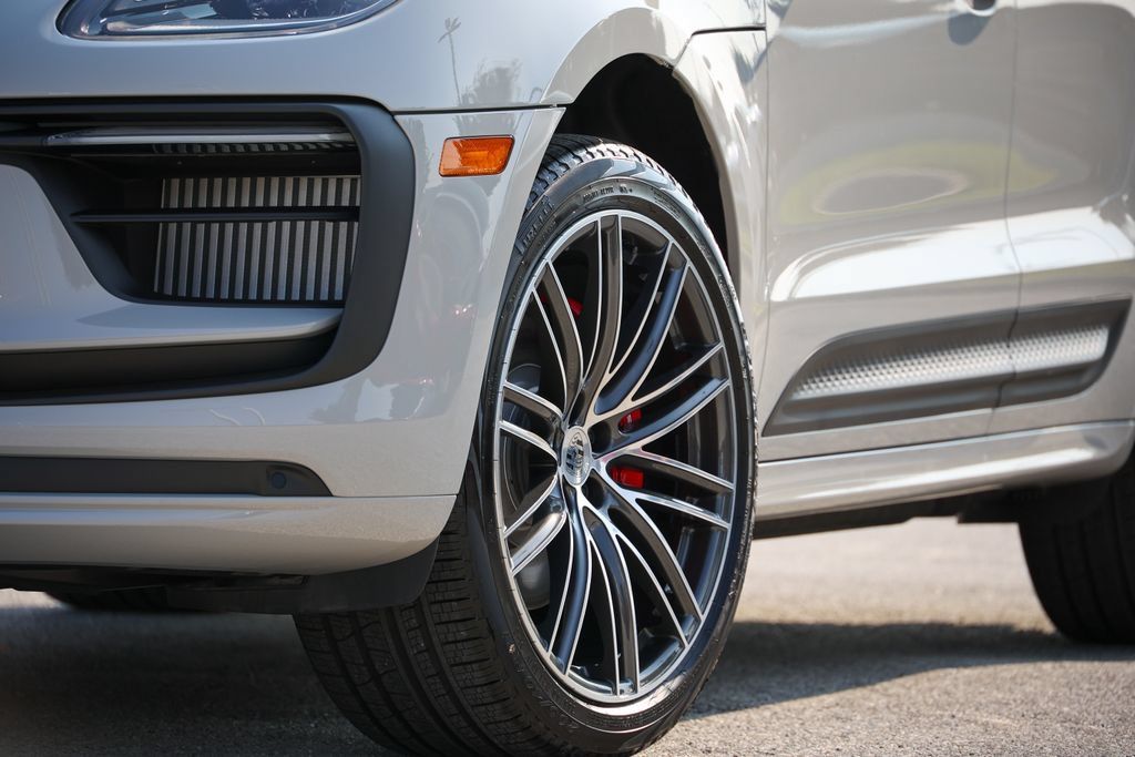 New 2026 Porsche Macan S AWD/4WD image 15