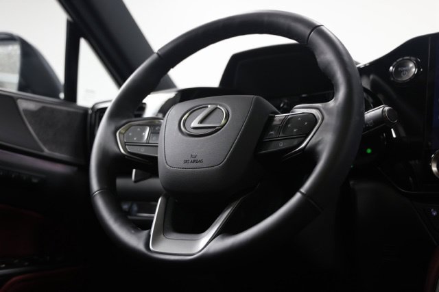 Used 2026 Lexus NX 350h AWD w/ Luxury Package image 39