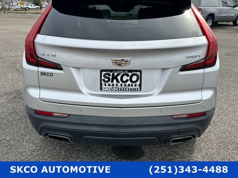 Used 2019 Cadillac XT4 Luxury w/ Cold Weather Package image 21