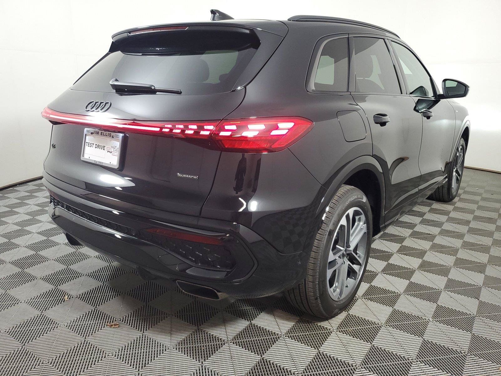 New 2026 Audi Q5 2.0T AWD/4WD image 7