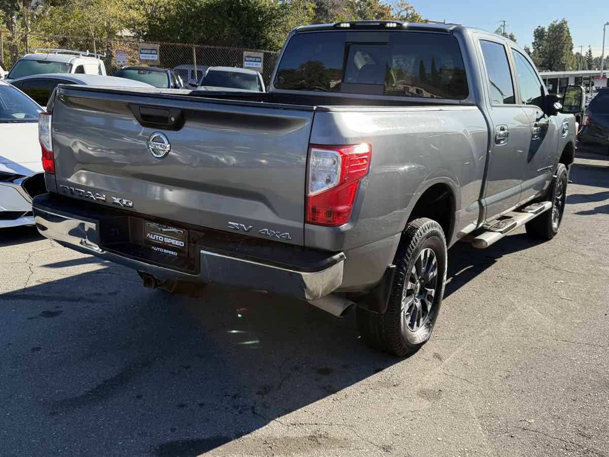Used 2017 Nissan Titan SV AWD/4WD image 5