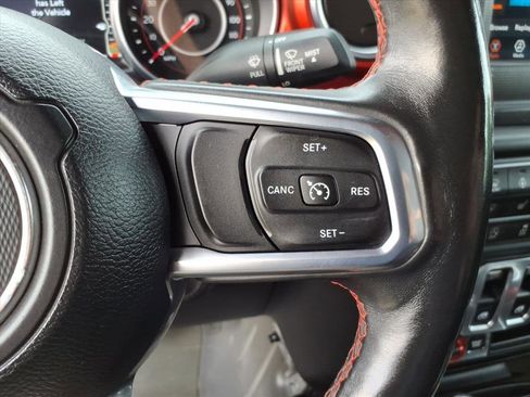 Used 2018 Jeep Wrangler Rubicon w/ Cold Weather Group image 25