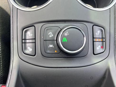 Used 2023 GMC Terrain SLE w/ Driver Convenience Package FWD image 20