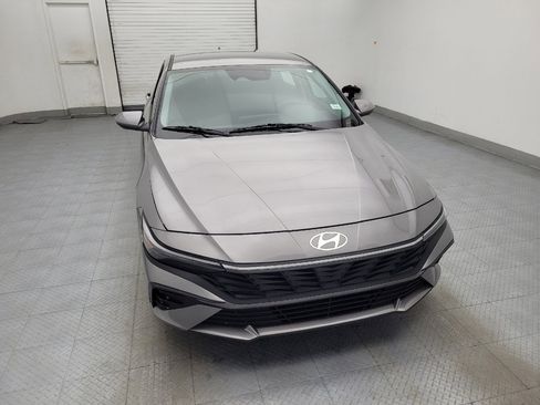 Used 2024 Hyundai Elantra SEL image 14