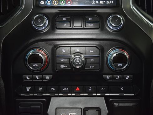 Used 2022 GMC Sierra 3500 Denali AWD/4WD image 36