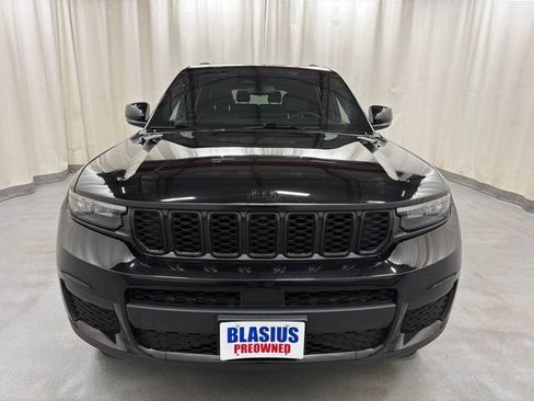 Used 2023 Jeep Grand Cherokee L Laredo AWD/4WD image 8