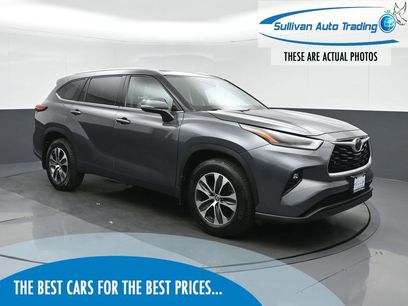 Used 2021 Toyota Highlander XLE