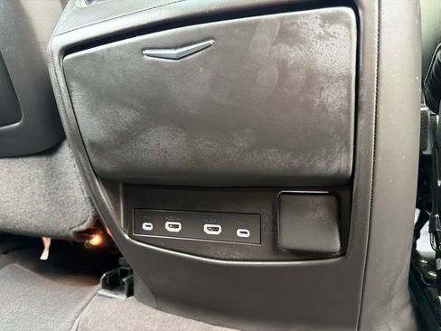 Used 2023 Cadillac Escalade Sport Platinum w/ LPO, ONYX Package AWD/4WD image 21
