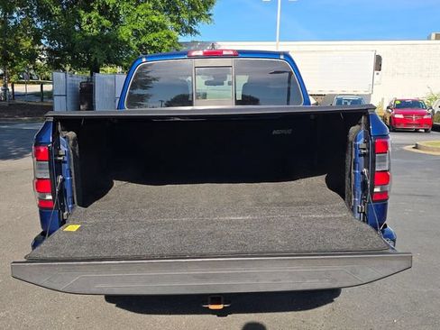 Certified 2022 Nissan Frontier SV AWD/4WD image 9