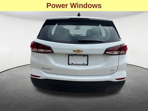 Used 2022 Chevrolet Equinox LS AWD/4WD image 11
