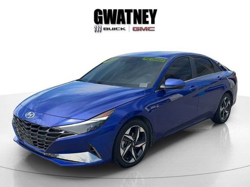 Used 2023 Hyundai Elantra Limited w/ Winter Weather Package FWD image 7