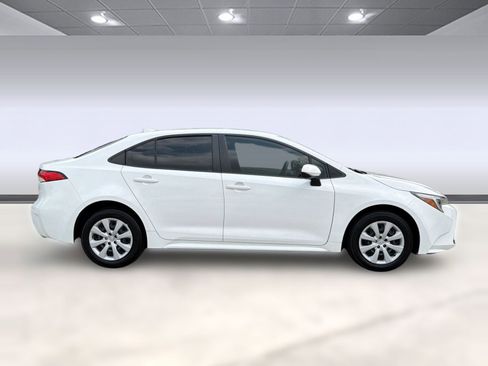 Used 2024 Toyota Corolla LE FWD image 8