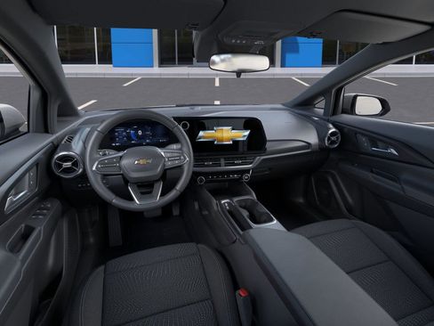 New 2026 Chevrolet Equinox EV LT image 15
