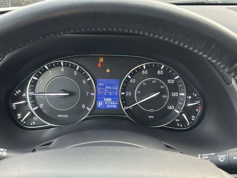 Certified 2019 Nissan Armada Platinum w/ Captain's Chairs Package image 20