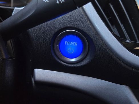 Used 2018 Chevrolet Volt LT w/ Comfort Package FWD image 20