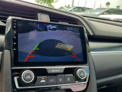 Used 2021 Honda Civic Sport image 32