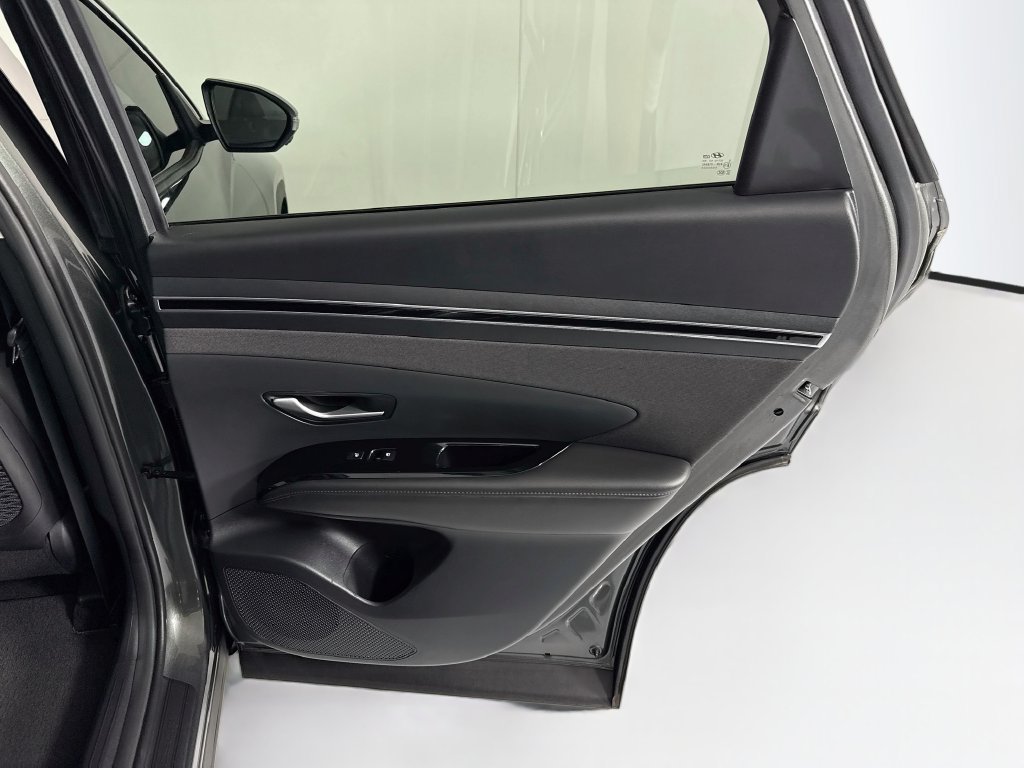 Used 2024 Hyundai Tucson Limited AWD/4WD image 27