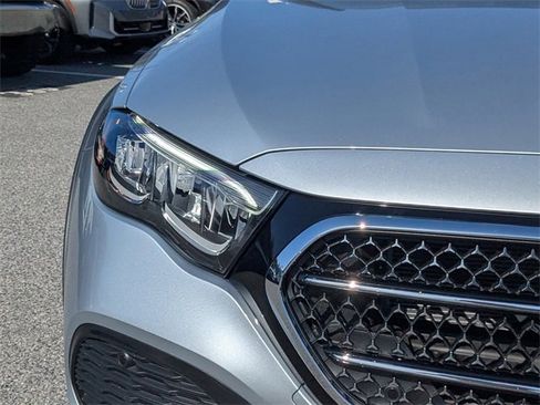 Used 2025 Mercedes-Benz E 450 4MATIC All-Terrain Wagon image 9