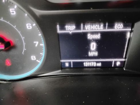 Used 2018 Chevrolet Equinox LT image 11