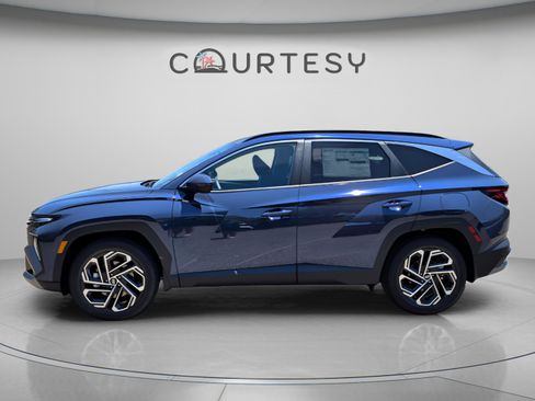 New 2026 Hyundai Tucson SEL FWD image 2
