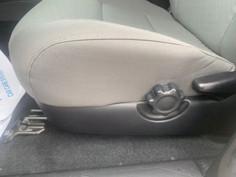 Used 2023 Toyota Tacoma SR image 14