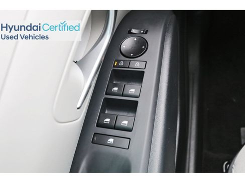 Certified 2026 Hyundai Tucson SE FWD image 23