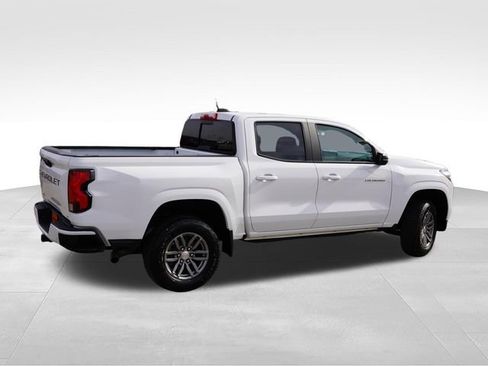 Used 2024 Chevrolet Colorado LT w/ LT Convenience Package II RWD image 4