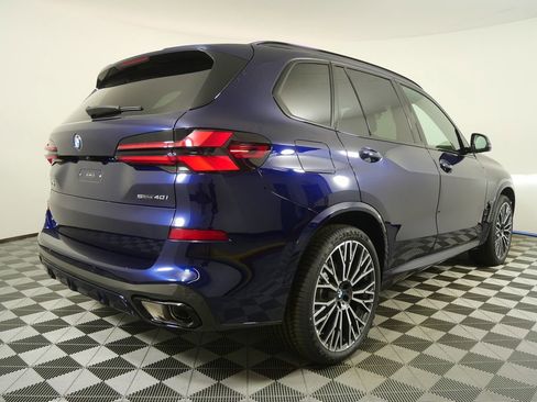 Used 2026 BMW X5 sDrive40i w/ M Sport Package RWD image 3