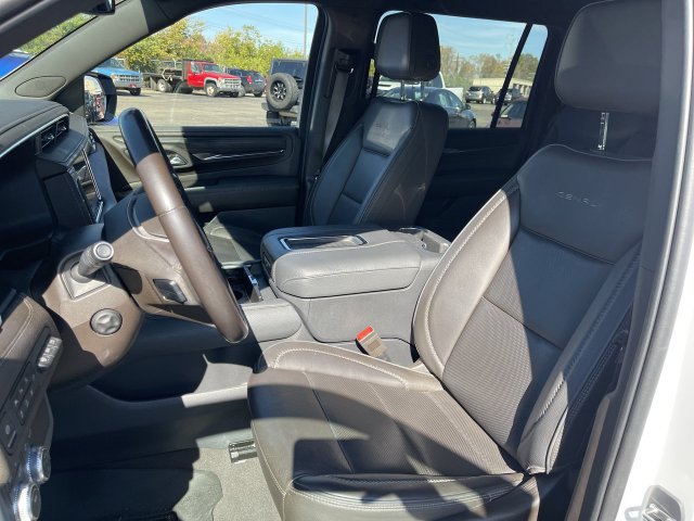 Used 2022 GMC Yukon XL Denali AWD/4WD image 7