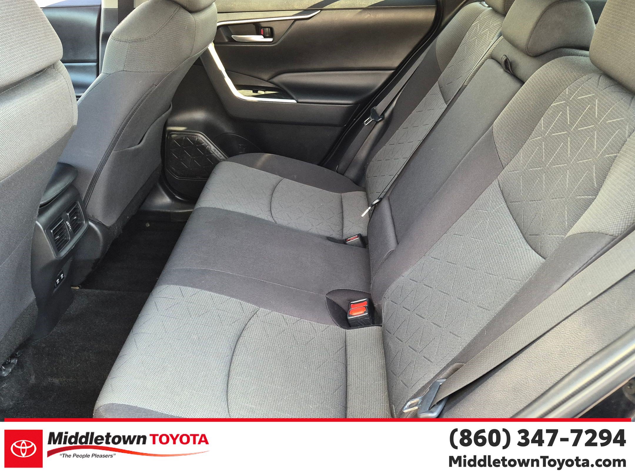 Used 2021 Toyota RAV4 XLE w/ Convenience Package AWD/4WD image 35