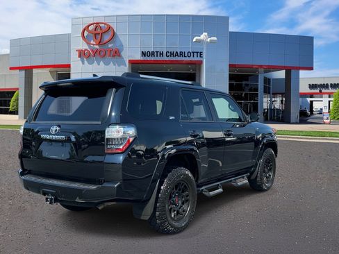 Used 2021 Toyota 4Runner SR5 Premium AWD/4WD image 6
