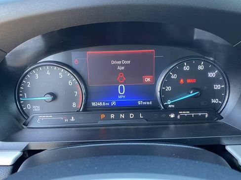 Used 2023 Ford Explorer XLT AWD/4WD image 33