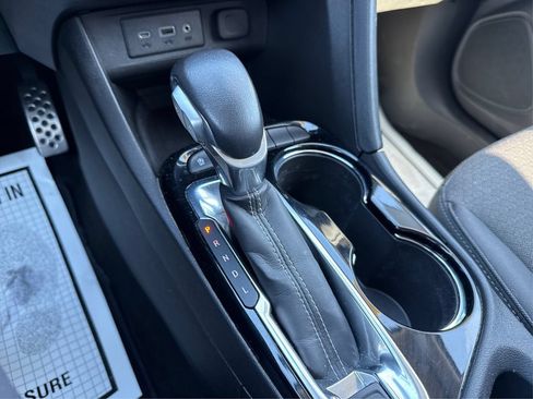 Used 2023 Buick Encore GX Select w/ Sport Touring Package FWD image 30