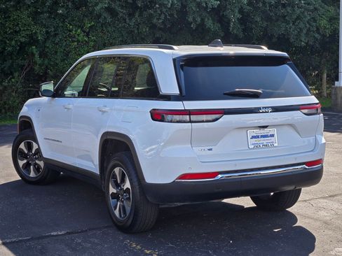 Used 2024 Jeep Grand Cherokee Limited 4xe image 15