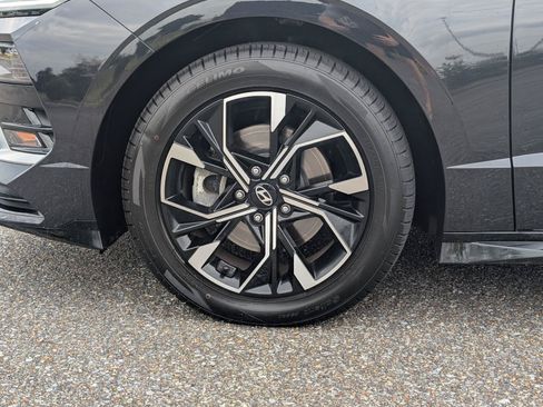 Used 2025 Hyundai Sonata SEL FWD image 11