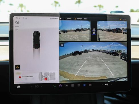 Used 2024 Tesla Model Y Long Range AWD/4WD image 22