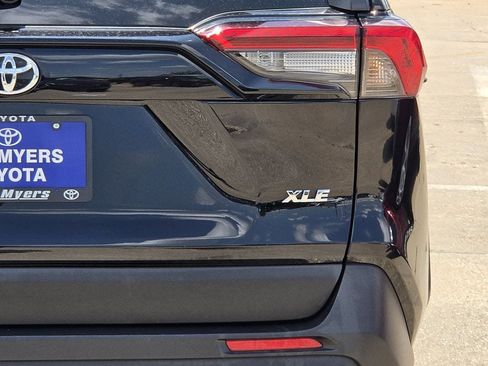 Used 2025 Toyota RAV4 XLE FWD image 9