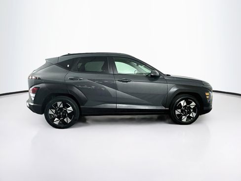 Used 2025 Hyundai Kona SEL FWD image 10