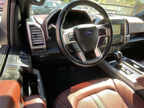 Used 2019 Ford F150 Platinum w/ Equipment Group 701A Luxury image 2