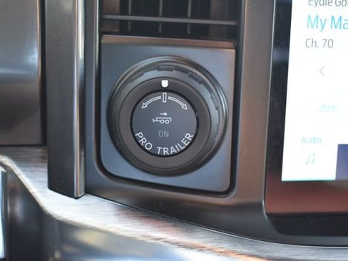 Used 2023 Ford F150 Lariat AWD/4WD image 27
