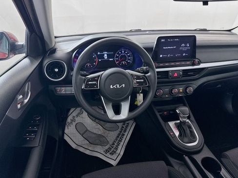 Certified 2023 Kia Forte LXS w/ LXS Technology Package FWD image 20