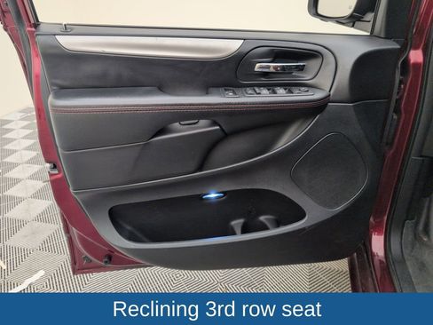 Used 2019 Dodge Grand Caravan GT image 34