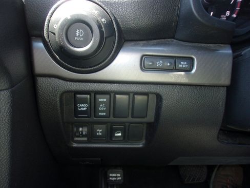 Used 2021 Nissan Titan PRO-4X w/ Off Road Protection Package AWD/4WD image 20