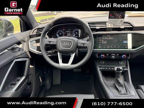 New 2025 Audi Q3 2.0T Premium image 12