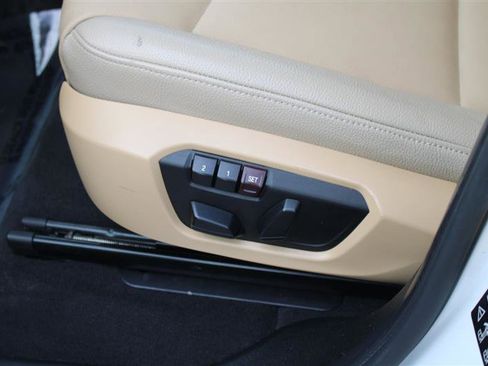 Used 2016 BMW X3 xDrive28i image 10