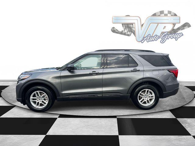 Used 2026 Ford Explorer Active AWD/4WD image 9