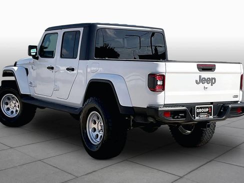 Used 2020 Jeep Gladiator Overland AWD/4WD image 12