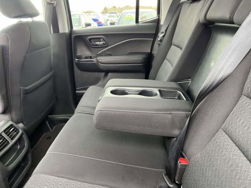 Used 2018 Honda Ridgeline Sport image 12